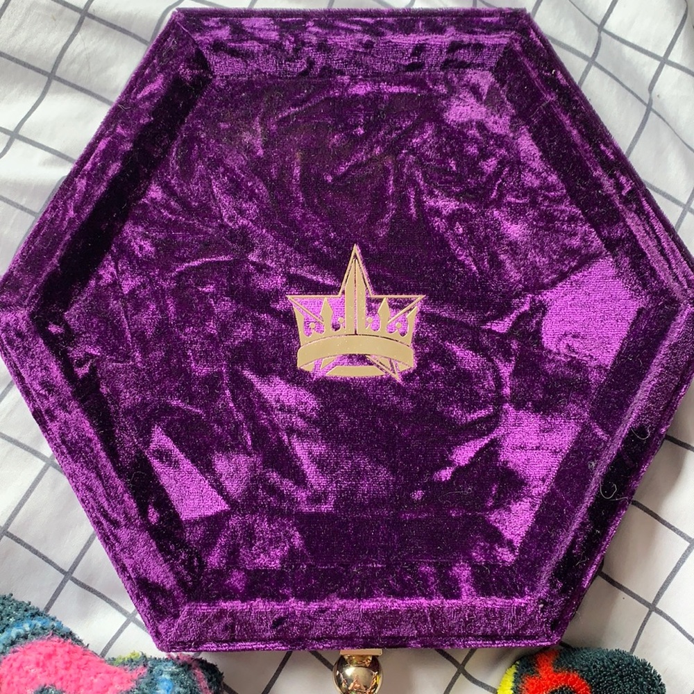 Jeffree Star Blood Lust Palette